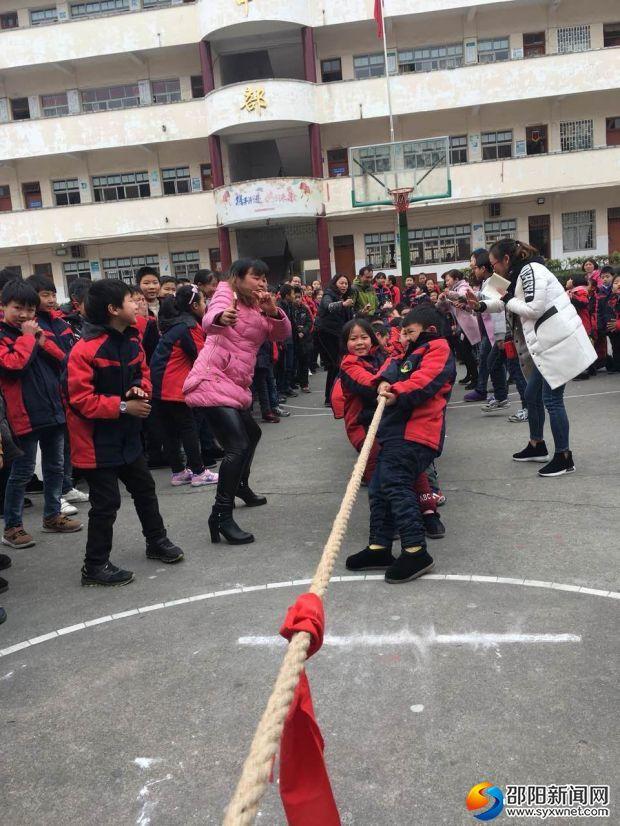 东兴市小学最新新闻，东兴市小学最新动态报道